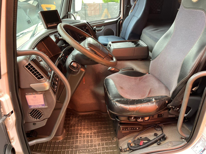 Leasing di Volvo FM 410 6x2*4 HYDRAULICS / CHASSIS L=6875 mm Volvo FM 410 6x2*4 HYDRAULICS / CHASSIS L=6875 mm: foto 20