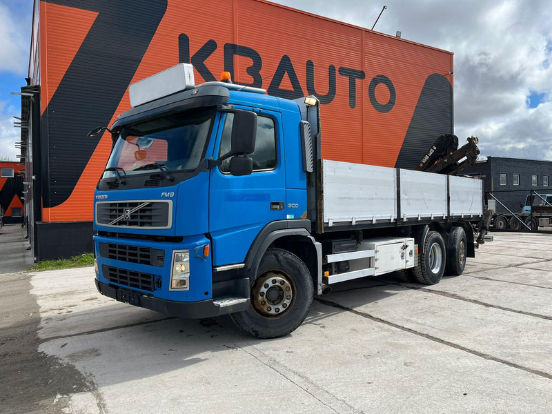 Volvo FM 9 300 6x2*4 HIAB 085D-3 / PLATFORM L=6320 mm - Autocarro con pianale/ Cassone fisso, Camion con gru: foto 2 Volvo FM 9 300 6x2*4 HIAB 085D-3 / PLATFORM L=6320 mm - Autocarro con pianale/ Cassone fisso, Camion con gru: foto 2