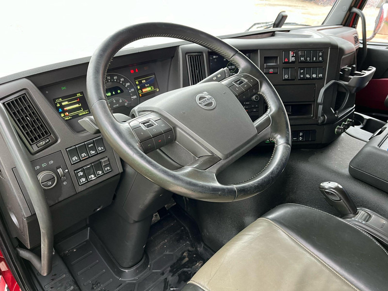 Autocarro ribaltabile Volvo FMX 540 8x4 RETARDER / TANDEM AXLE LIFT / BIG AXLES / BOX L=5703 mm: foto 16
