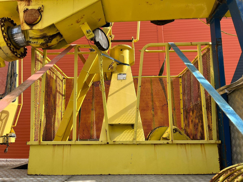 Autogru Volvo N 10 6x4 BJÖRNKRANAR C 1601 / 20 TON / BOOM 26,2 + JIB: foto 17 Autogru Volvo N 10 6x4 BJÖRNKRANAR C 1601 / 20 TON / BOOM 26,2 + JIB: foto 17