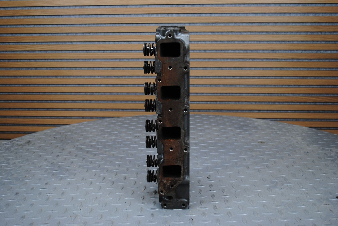 Cilinderkop Yanmar 4TNE88 - 4TNV88 - Testa cilindri: foto 5 Cilinderkop Yanmar 4TNE88 - 4TNV88 - Testa cilindri: foto 5