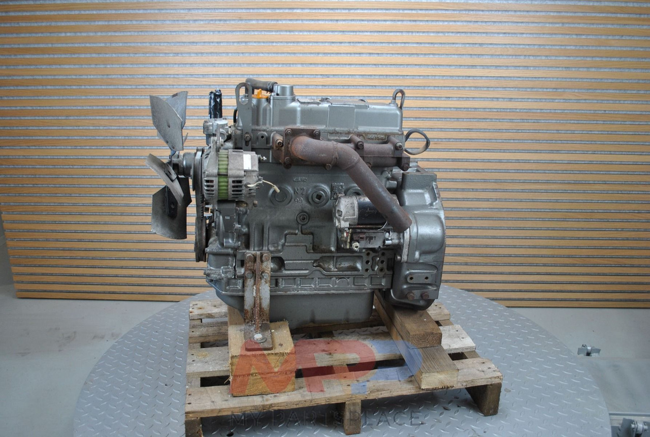 Isuzu Komatsu 4D88 - Motore per Macchina da cantiere: foto 2 Isuzu Komatsu 4D88 - Motore per Macchina da cantiere: foto 2