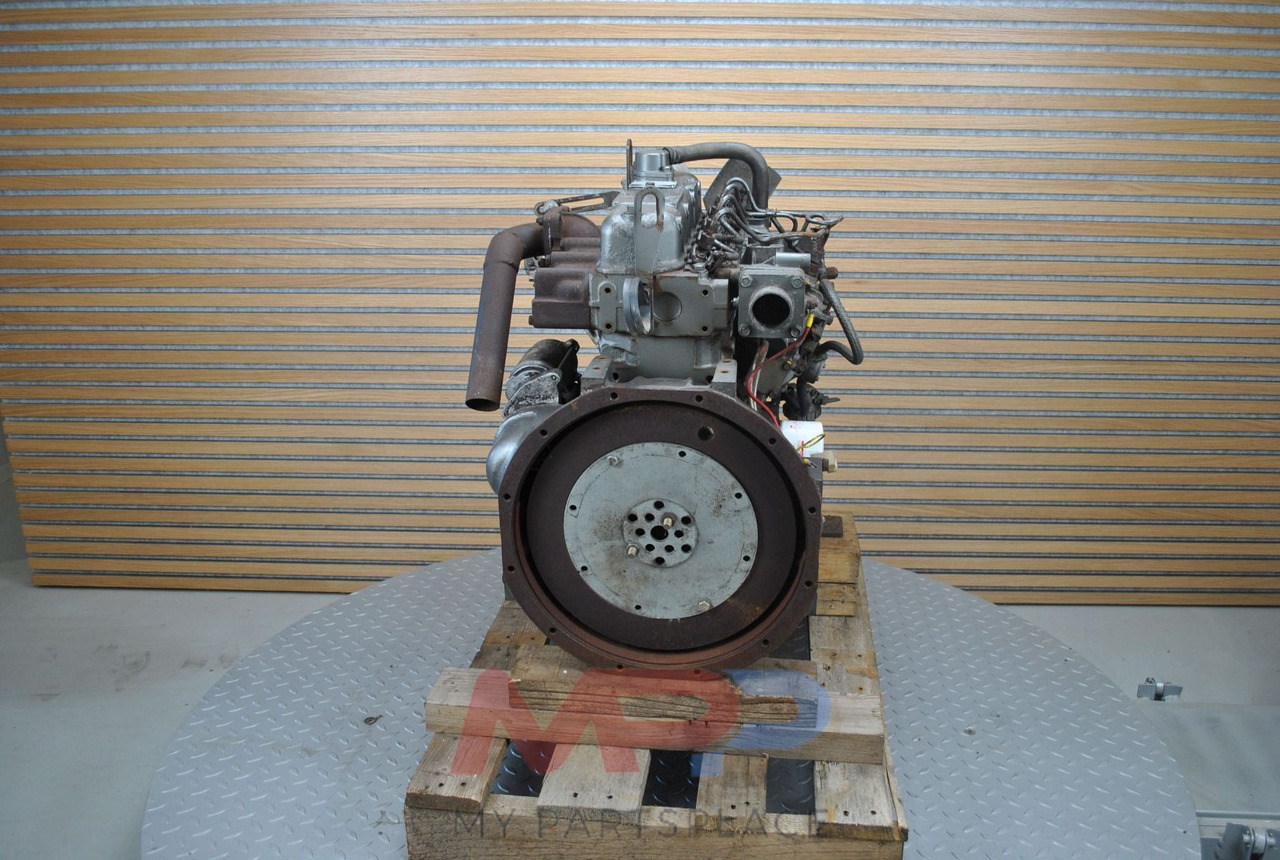 Isuzu Komatsu 4D88 - Motore per Macchina da cantiere: foto 3 Isuzu Komatsu 4D88 - Motore per Macchina da cantiere: foto 3