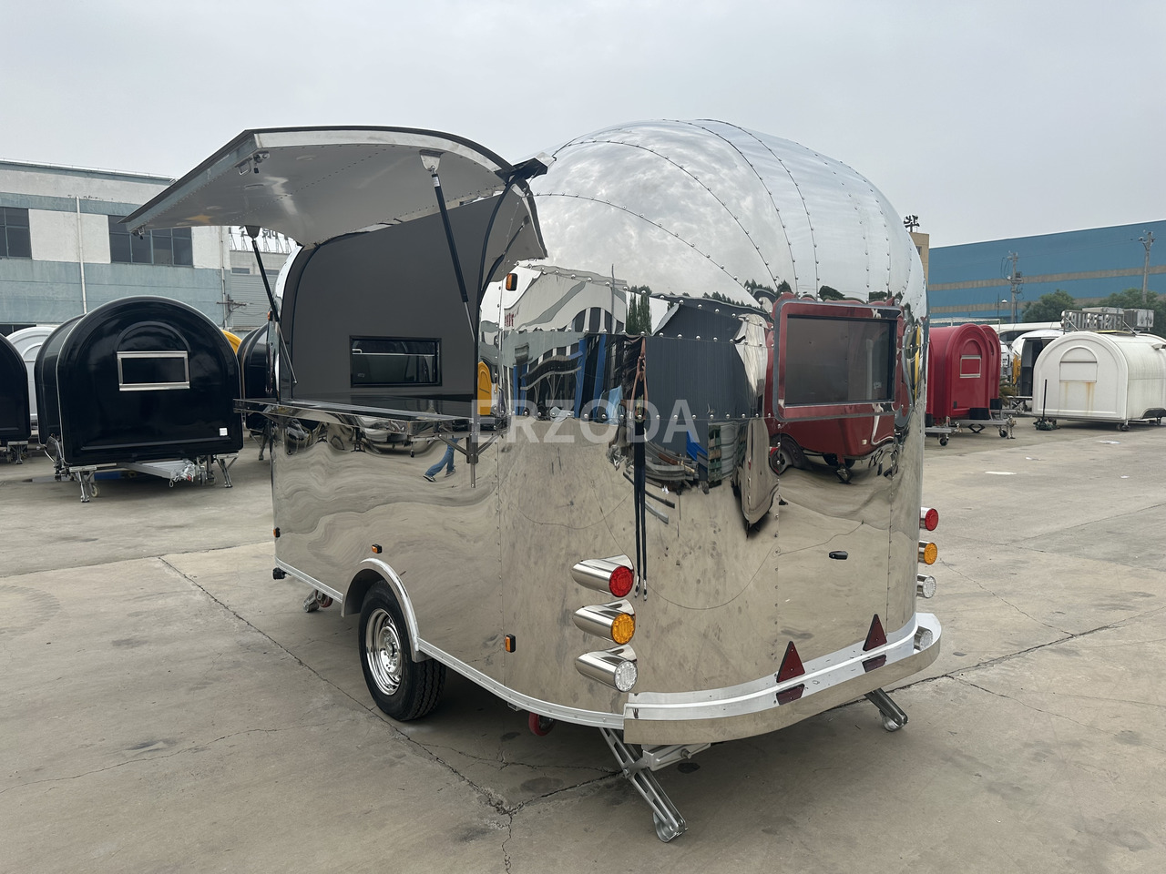 ERZODA food trailer/food truck/hamburger trailer - Rimorchio autonegozio: foto 5 ERZODA food trailer/food truck/hamburger trailer - Rimorchio autonegozio: foto 5