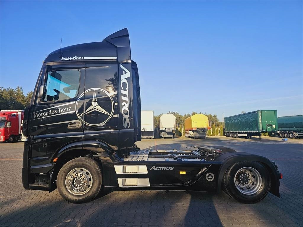 Mercedes-Benz ACTROS 1843 - Trattore stradale: foto 2 Mercedes-Benz ACTROS 1843 - Trattore stradale: foto 2