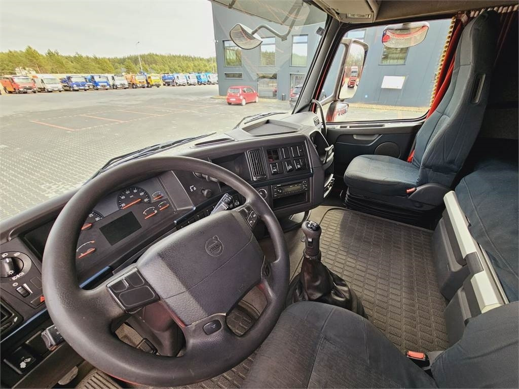 Volvo FH13 XXL EURO 5 2011 + KRONE MEGA RAISE - Trattore stradale: foto 2 Volvo FH13 XXL EURO 5 2011 + KRONE MEGA RAISE - Trattore stradale: foto 2