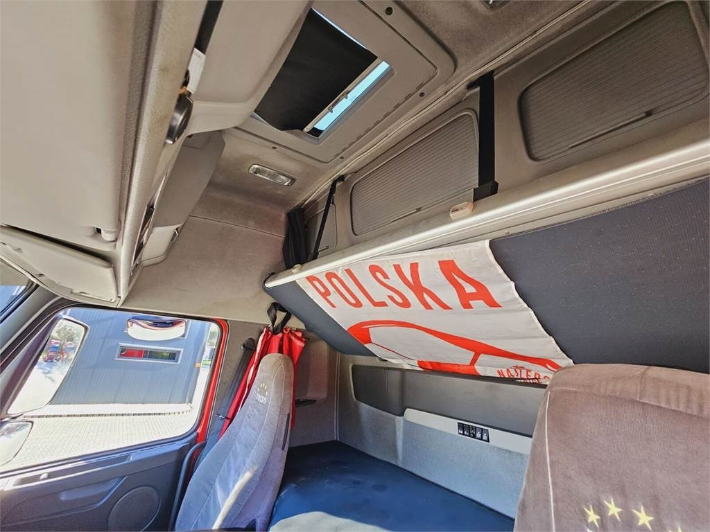 Volvo FH13 XXL MANUAL 420 EURO 5 2011 r MEGA LOW DECK - Trattore stradale: foto 2 Volvo FH13 XXL MANUAL 420 EURO 5 2011 r MEGA LOW DECK - Trattore stradale: foto 2