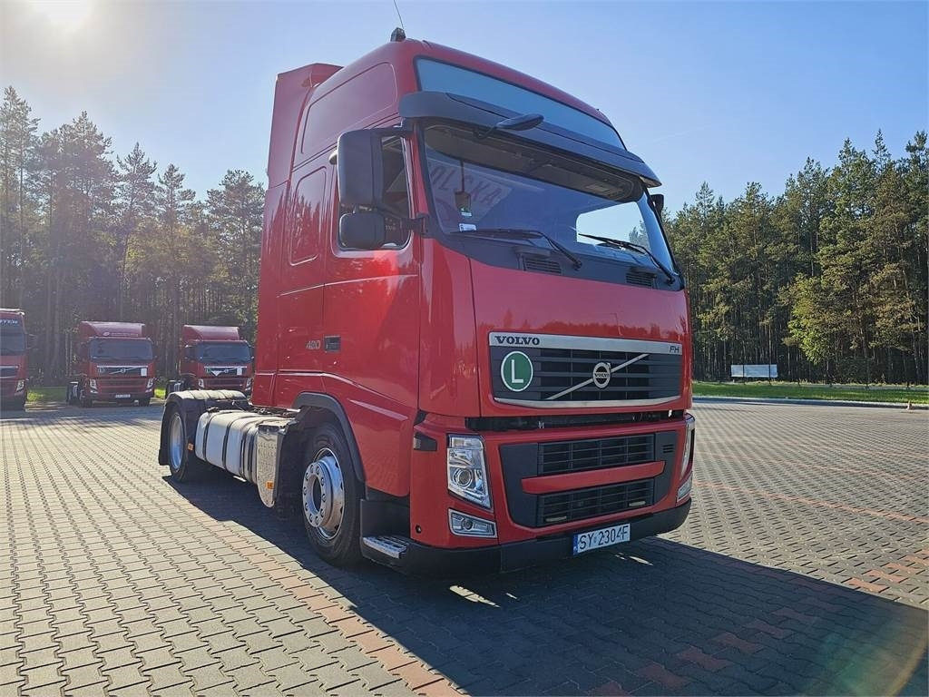Volvo FH13 XXL MANUAL 420 EURO 5 2011 r MEGA LOW DECK - Trattore stradale: foto 1 Volvo FH13 XXL MANUAL 420 EURO 5 2011 r MEGA LOW DECK - Trattore stradale: foto 1