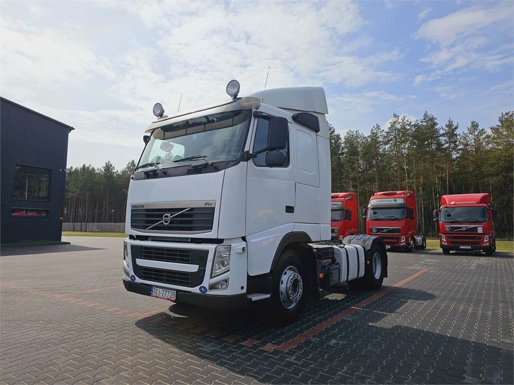 Volvo STANDARD 460 automatic 2009 r - Trattore stradale: foto 3 Volvo STANDARD 460 automatic 2009 r - Trattore stradale: foto 3