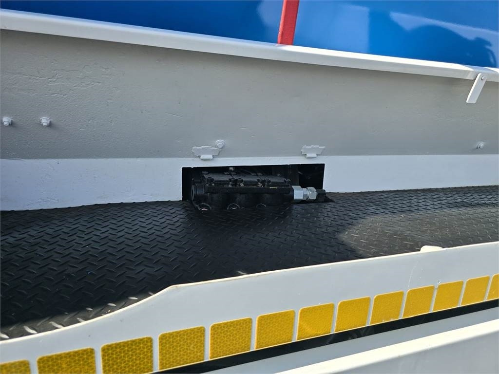 Leasing di Renault WUKO RIVARD for collecting liquid waste Renault WUKO RIVARD for collecting liquid waste: foto 14 Leasing di Renault WUKO RIVARD for collecting liquid waste Renault WUKO RIVARD for collecting liquid waste: foto 14