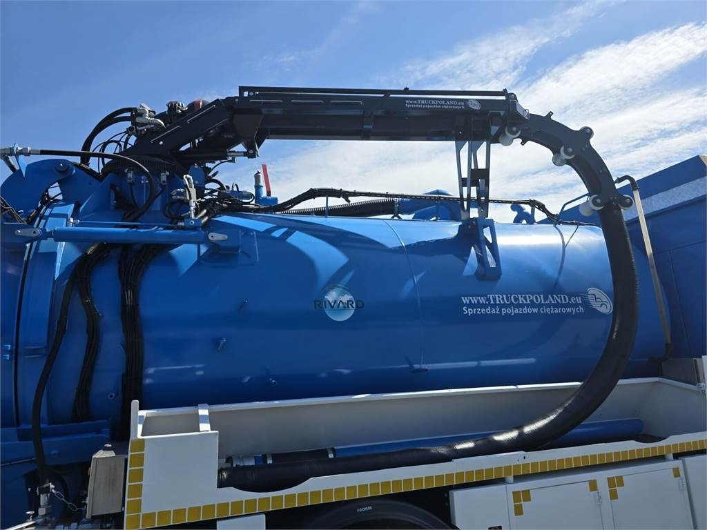 Leasing di Renault WUKO RIVARD for collecting liquid waste Renault WUKO RIVARD for collecting liquid waste: foto 20 Leasing di Renault WUKO RIVARD for collecting liquid waste Renault WUKO RIVARD for collecting liquid waste: foto 20