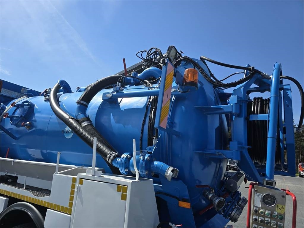 Leasing di Renault WUKO RIVARD for collecting liquid waste Renault WUKO RIVARD for collecting liquid waste: foto 16 Leasing di Renault WUKO RIVARD for collecting liquid waste Renault WUKO RIVARD for collecting liquid waste: foto 16
