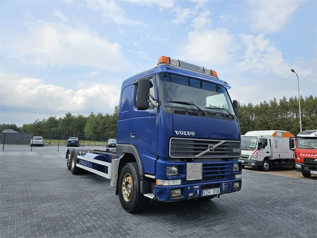 Volvo FH 16 470 KM 6x2 low mileage 229700 km !!!! - Autocarro portacontainer/ Caisse interchangeable: foto 1 Volvo FH 16 470 KM 6x2 low mileage 229700 km !!!! - Autocarro portacontainer/ Caisse interchangeable: foto 1