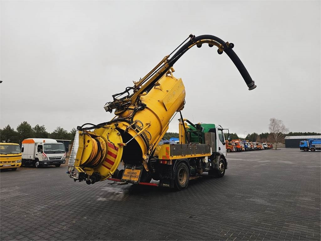 Volvo FULLER TANKERS 2008 WUKO for collecting liquid was - Autospurgo: foto 1 Volvo FULLER TANKERS 2008 WUKO for collecting liquid was - Autospurgo: foto 1