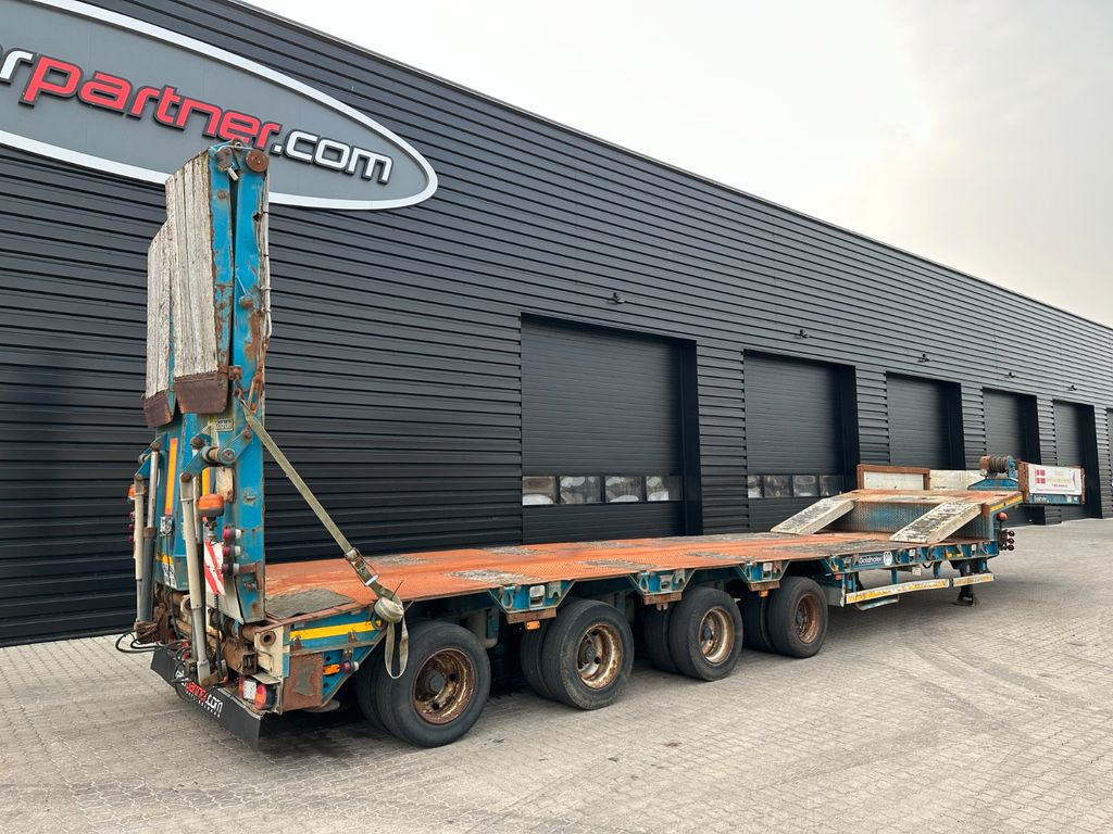 Goldhofer 4 achs tieflader / ausziehbar Goldhofer 4 achs tieflader / ausziehbar - Semirimorchio pianale ribassato: foto 2 Goldhofer 4 achs tieflader / ausziehbar Goldhofer 4 achs tieflader / ausziehbar - Semirimorchio pianale ribassato: foto 2