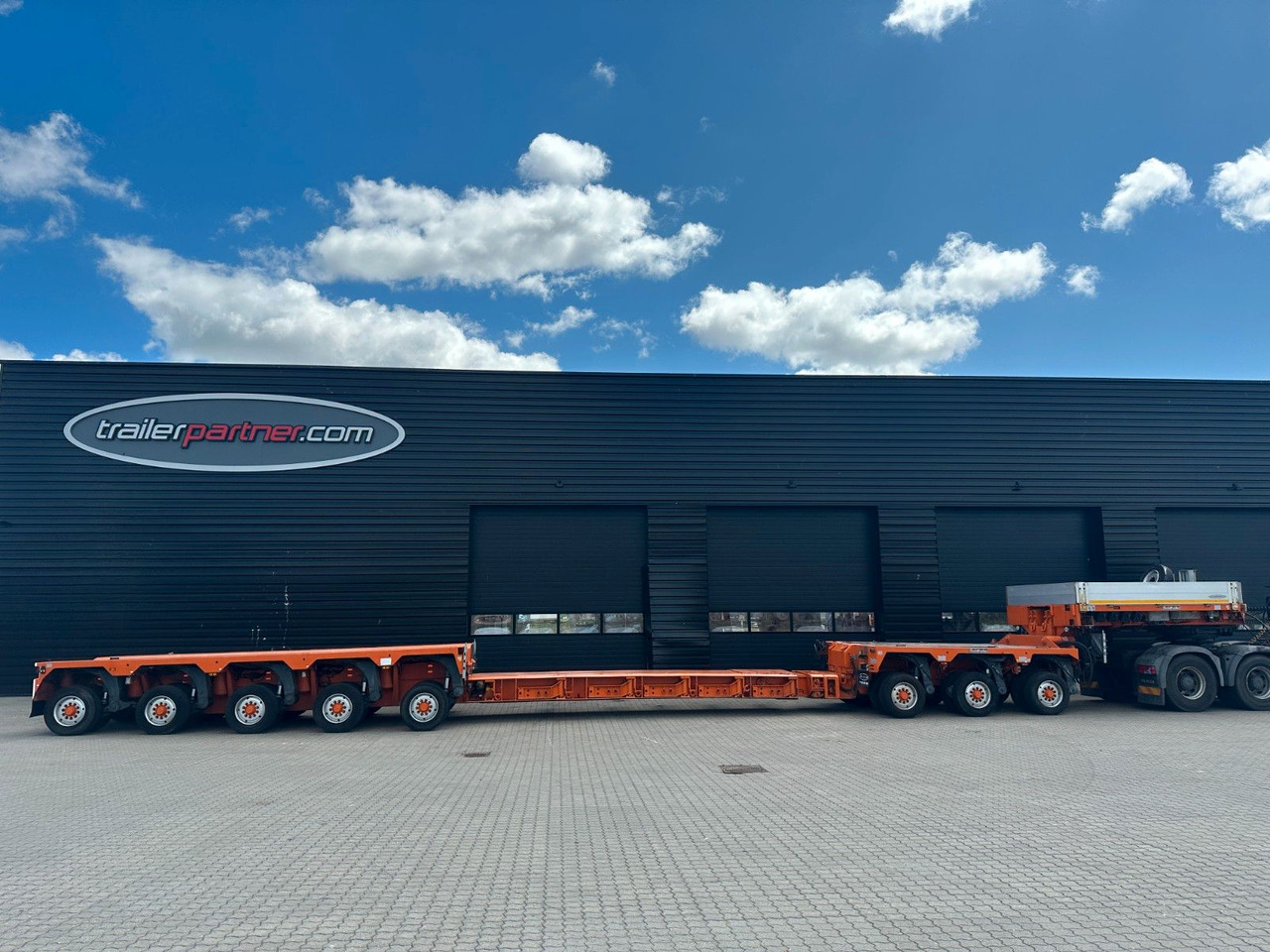 Goldhofer THP 3+5 XLE - Semirimorchio pianale ribassato: foto 1 Goldhofer THP 3+5 XLE - Semirimorchio pianale ribassato: foto 1