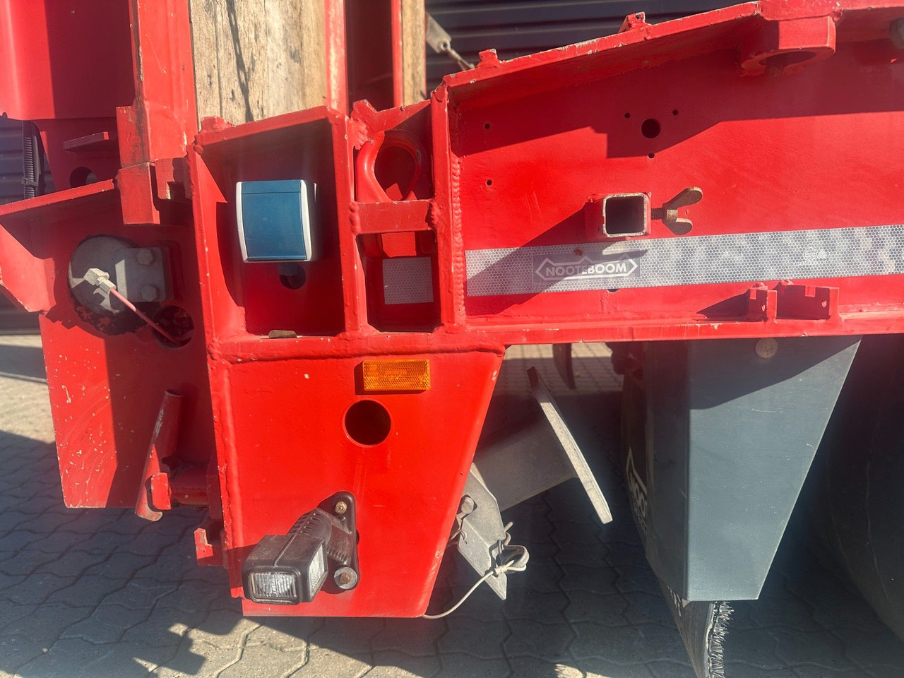 Nooteboom 4 achs anhänger / Doppelt rampen - Rimorchio pianale ribassato: foto 4 Nooteboom 4 achs anhänger / Doppelt rampen - Rimorchio pianale ribassato: foto 4