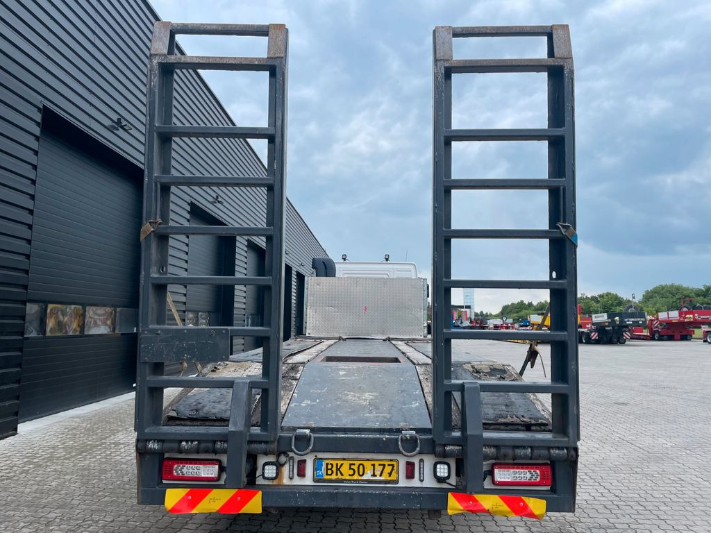 Volvo FMX 420 6x4 Volvo FMX 420 6x4 - Autocarro con pianale/ Cassone fisso: foto 5 Volvo FMX 420 6x4 Volvo FMX 420 6x4 - Autocarro con pianale/ Cassone fisso: foto 5