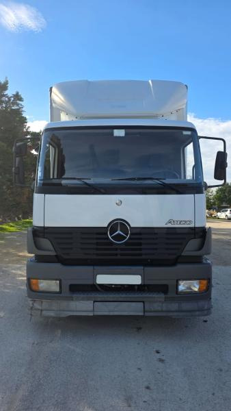 Mercedes Atego 1823 - Autocarro frigorifero: foto 2 Mercedes Atego 1823 - Autocarro frigorifero: foto 2