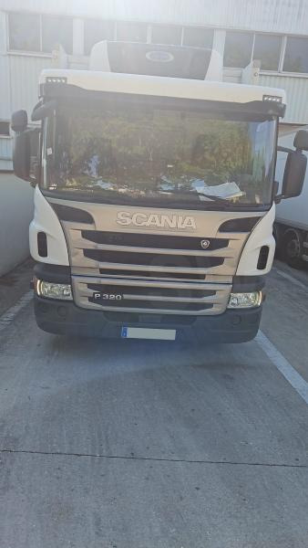 Scania P 320 - Autocarro frigorifero: foto 3 Scania P 320 - Autocarro frigorifero: foto 3