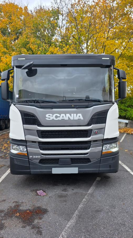 Scania P 320 - Autocarro frigorifero: foto 2 Scania P 320 - Autocarro frigorifero: foto 2