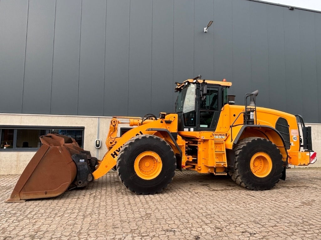 Hyundai HL 970 - HL970 - HL 975  - Pala gommata: foto 2 Hyundai HL 970 - HL970 - HL 975  - Pala gommata: foto 2