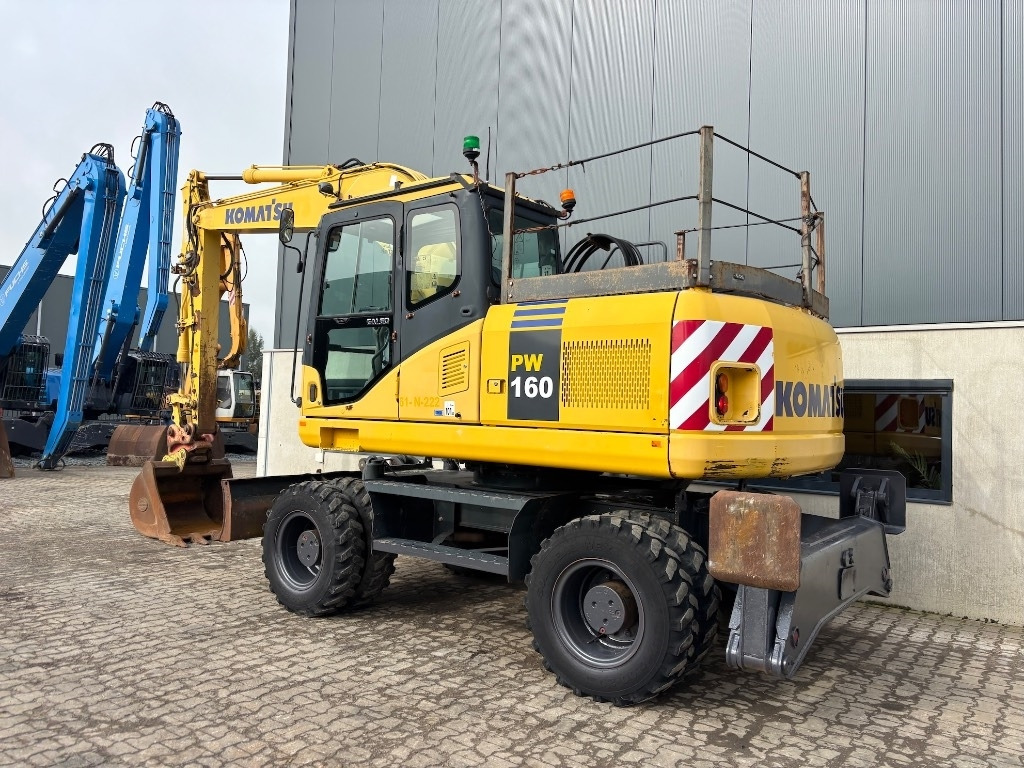 Komatsu PW 160-7 - PW160 - PW 160 - PW 180 - PW 140 - Escavatore gommato: foto 4 Komatsu PW 160-7 - PW160 - PW 160 - PW 180 - PW 140 - Escavatore gommato: foto 4
