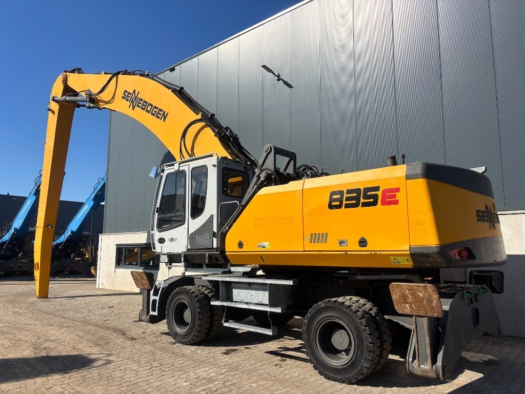 Sennebogen 835 - 835M - 835E - 835 E - Escavatore per movimentazione: foto 4 Sennebogen 835 - 835M - 835E - 835 E - Escavatore per movimentazione: foto 4