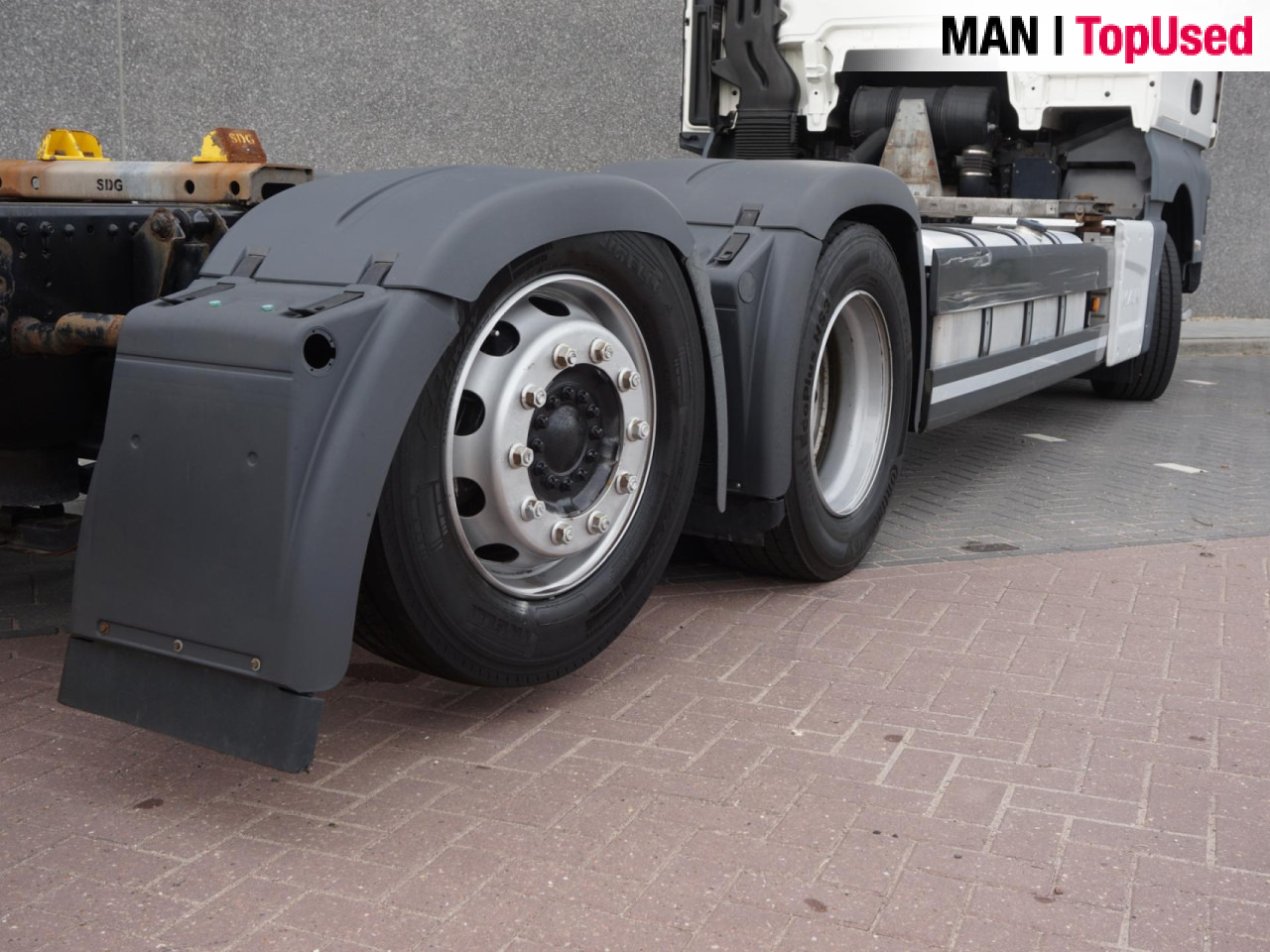 MAN TGX 26.510 6X2-4 LL / BDF / Lift-Axle / Euro 6 - Autocarro portacontainer/ Caisse interchangeable: foto 2 MAN TGX 26.510 6X2-4 LL / BDF / Lift-Axle / Euro 6 - Autocarro portacontainer/ Caisse interchangeable: foto 2