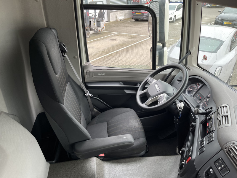 DAF CF 260 FA / Carrier Koeler - 30 gr / Chereau Frigobox / Laadklep 2000 kg - Autocarro frigorifero: foto 3 DAF CF 260 FA / Carrier Koeler - 30 gr / Chereau Frigobox / Laadklep 2000 kg - Autocarro frigorifero: foto 3