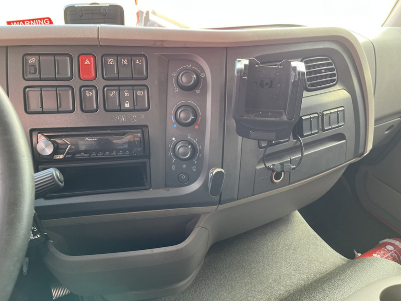 DAF LF 210 FA / 12 Ton / 344 dkm / Koffer / LBW / NL LKW - Autocarro furgonato: foto 4 DAF LF 210 FA / 12 Ton / 344 dkm / Koffer / LBW / NL LKW - Autocarro furgonato: foto 4