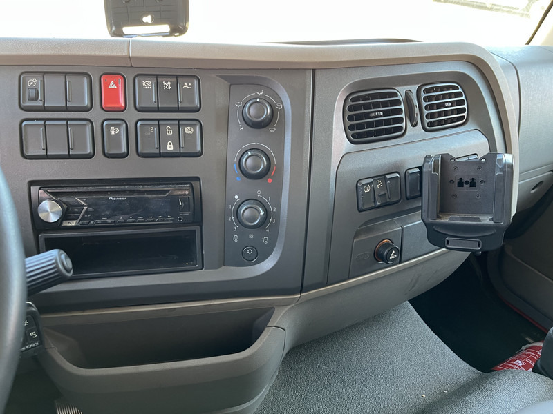 DAF LF 210 FA / 12 Ton / 354 dkm / Box / Laadklep / NL Truck - Autocarro furgonato: foto 5 DAF LF 210 FA / 12 Ton / 354 dkm / Box / Laadklep / NL Truck - Autocarro furgonato: foto 5