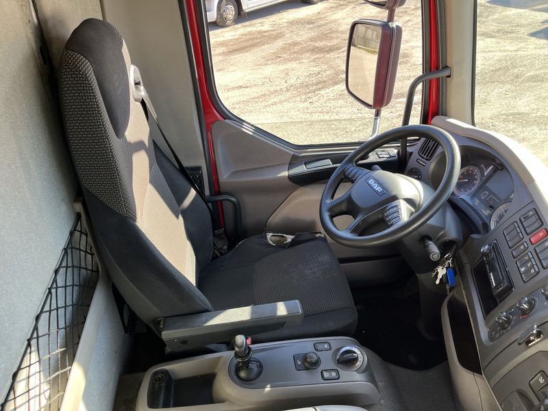 DAF LF 210 FA / 12 Ton / 416 dkm / Koffer / LBW / NL LKW - Autocarro furgonato: foto 3 DAF LF 210 FA / 12 Ton / 416 dkm / Koffer / LBW / NL LKW - Autocarro furgonato: foto 3