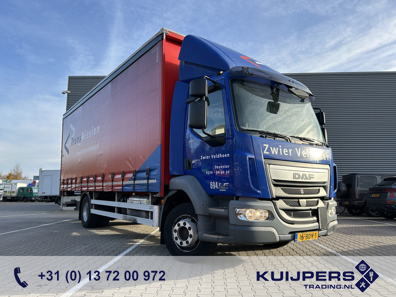 DAF LF 210 FA / 12 Ton / 557 dlm / Curtainside / Loadlift / APK TUV 05-26 - Camion centinato: foto 1 DAF LF 210 FA / 12 Ton / 557 dlm / Curtainside / Loadlift / APK TUV 05-26 - Camion centinato: foto 1