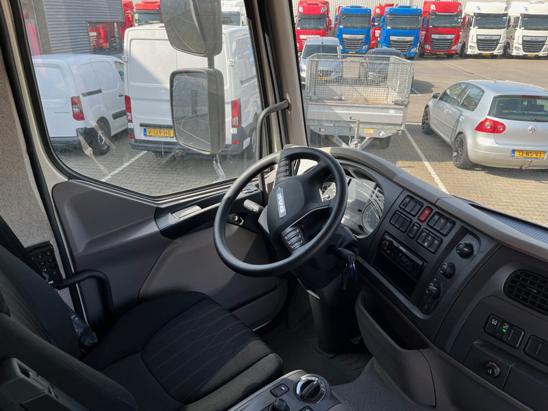 DAF LF 230 FA 18 Ton Box met Laadklep / Te huur - Bel 013-7200971 voor de mogelijkheden ! - Autocarro furgonato: foto 5 DAF LF 230 FA 18 Ton Box met Laadklep / Te huur - Bel 013-7200971 voor de mogelijkheden ! - Autocarro furgonato: foto 5