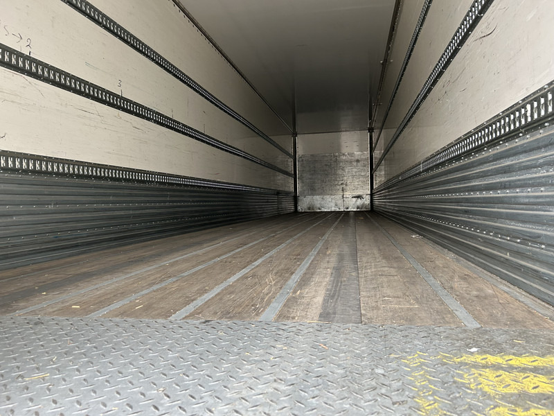 Fruehauf CNP 03 / Box / Laadklep / SAF Schijf - Semirimorchio furgonato: foto 3 Fruehauf CNP 03 / Box / Laadklep / SAF Schijf - Semirimorchio furgonato: foto 3