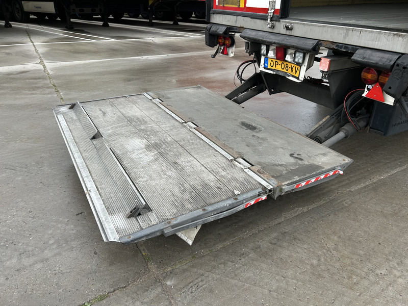 Krone Cool Liner / City / Thermo King Koeler / Laadklep 2500 kg / APK 01-27 - Semirimorchio frigorifero: foto 5 Krone Cool Liner / City / Thermo King Koeler / Laadklep 2500 kg / APK 01-27 - Semirimorchio frigorifero: foto 5