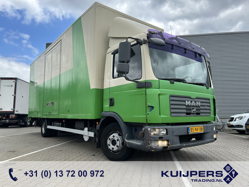 MAN TGL 12.180 E4 / Manual / 12 Ton / 605 dkm / Box / Loadlift / APK TUV 04-26 - Autocarro furgonato: foto 1 MAN TGL 12.180 E4 / Manual / 12 Ton / 605 dkm / Box / Loadlift / APK TUV 04-26 - Autocarro furgonato: foto 1