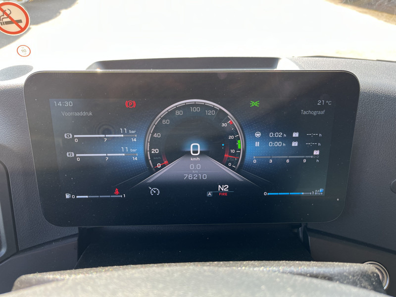 Mercedes-Benz Actros 2124 / 2023 / 18 Ton / Box / Laadklep - Autocarro furgonato: foto 4 Mercedes-Benz Actros 2124 / 2023 / 18 Ton / Box / Laadklep - Autocarro furgonato: foto 4