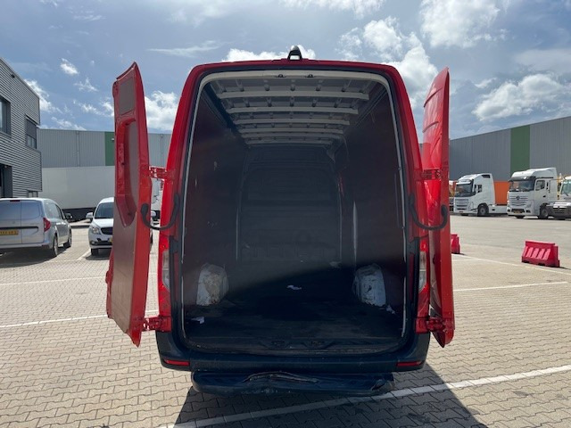 Mercedes-Benz Sprinter 311 / 2.2 CDI / L3 H2 / Automatic / APK-TUV 02-26 - Furgoncino: foto 5 Mercedes-Benz Sprinter 311 / 2.2 CDI / L3 H2 / Automatic / APK-TUV 02-26 - Furgoncino: foto 5
