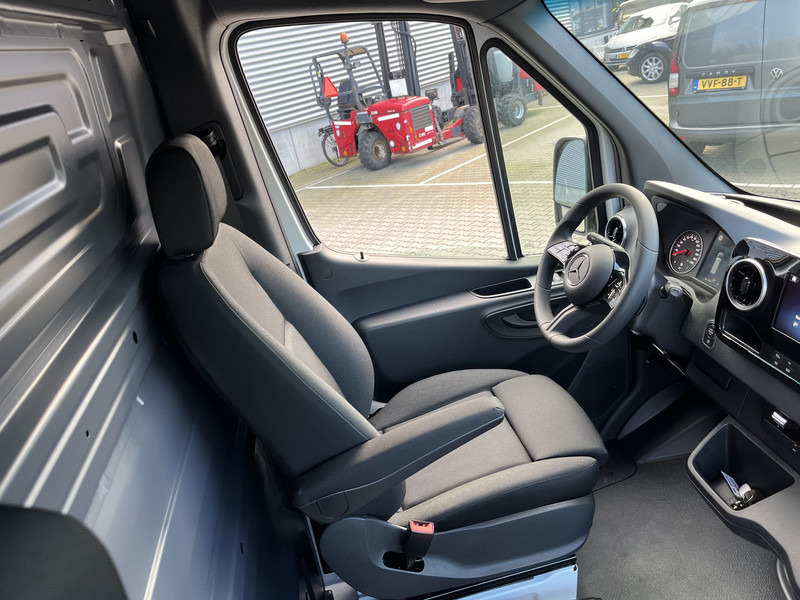 Mercedes-Benz Sprinter 317 1.9 CDI Select HD / Koel voorbereiding / L2 H2 - Furgone frigo: foto 3 Mercedes-Benz Sprinter 317 1.9 CDI Select HD / Koel voorbereiding / L2 H2 - Furgone frigo: foto 3