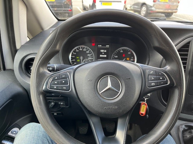 Mercedes-Benz Vito 109 CDI Lang / Airco / Cruise / Trekhaak / APK 01-26 - Furgoncino: foto 5 Mercedes-Benz Vito 109 CDI Lang / Airco / Cruise / Trekhaak / APK 01-26 - Furgoncino: foto 5