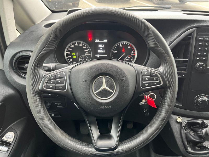 Mercedes-Benz Vito 111 CDI Lang / Business Professional Plus / / Imperial / Towbar - Furgoncino: foto 5 Mercedes-Benz Vito 111 CDI Lang / Business Professional Plus / / Imperial / Towbar - Furgoncino: foto 5