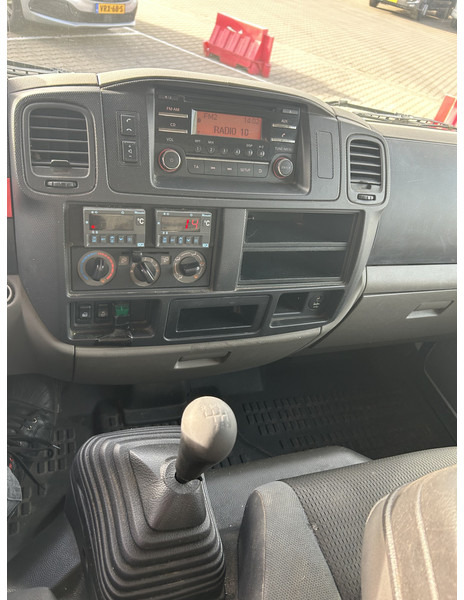 Nissan Cabstar NT400 / Duo Temp Frigo -30 gr / 146 dkm/ Blad - Blad / APK TUV 03-26 - Furgone frigo: foto 5 Nissan Cabstar NT400 / Duo Temp Frigo -30 gr / 146 dkm/ Blad - Blad / APK TUV 03-26 - Furgone frigo: foto 5