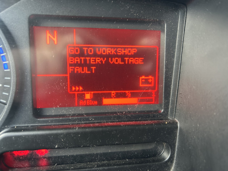 Autocarro furgonato Renault D 210 Euro 6 C / 12 Ton / 293 dkm / Box / Loadlift / APK TUV 09-26: foto 6