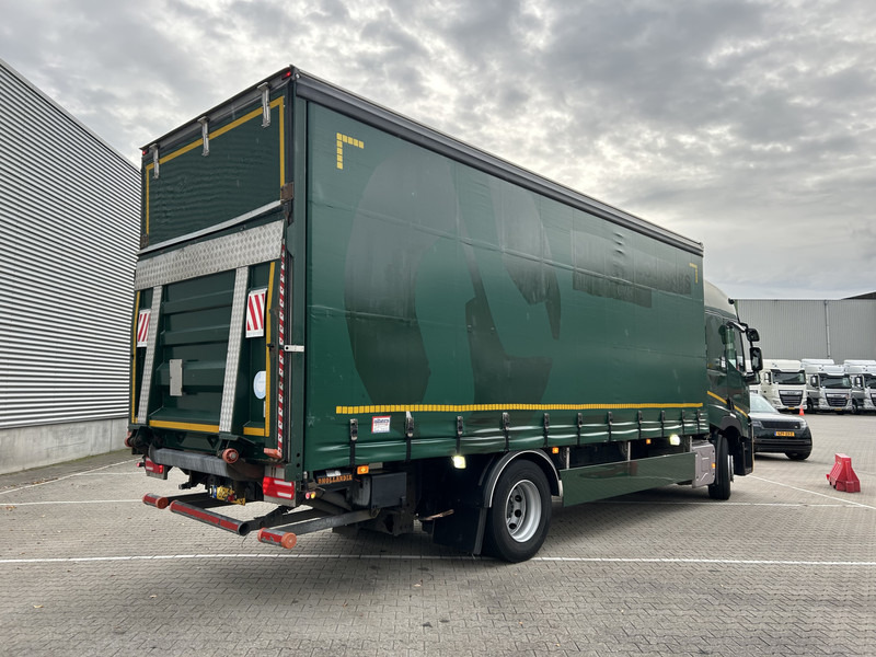 Renault T 380 Comfort / 820 dkm / Curtainside / Loadlift / APK TUV 02-26 - Camion centinato: foto 2 Renault T 380 Comfort / 820 dkm / Curtainside / Loadlift / APK TUV 02-26 - Camion centinato: foto 2