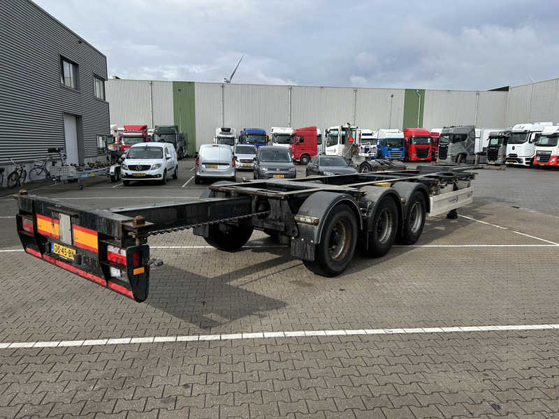 Renders Euro 925 / Container Chassis / 2x 20 - 40 - 45 FT / Drum / APK TUV 07-26 - Semirimorchio portacontainer/ Caisse interchangeable: foto 2 Renders Euro 925 / Container Chassis / 2x 20 - 40 - 45 FT / Drum / APK TUV 07-26 - Semirimorchio portacontainer/ Caisse interchangeable: foto 2
