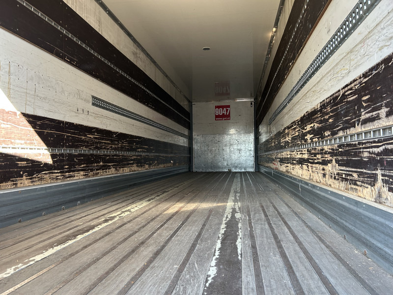 Renders ROC 12.10 City / Box / Loadlift 2000 kg / NL Trailer - Semirimorchio furgonato: foto 3 Renders ROC 12.10 City / Box / Loadlift 2000 kg / NL Trailer - Semirimorchio furgonato: foto 3