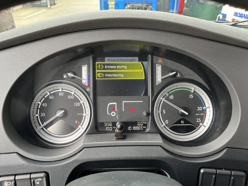 DAF XF 440 FT SC / Mega - Low Deck / 2 Tanks / Stand Klima / New Tacho V2 - Trattore stradale: foto 4 DAF XF 440 FT SC / Mega - Low Deck / 2 Tanks / Stand Klima / New Tacho V2 - Trattore stradale: foto 4