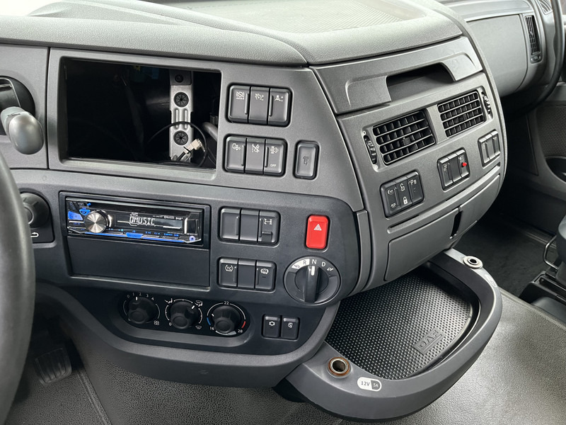 Trattore stradale DAF XF 440 FT SC / Mega - Low Deck / 837 dkm / 2 Tanks / Stand Klima / Tacho V2: foto 6